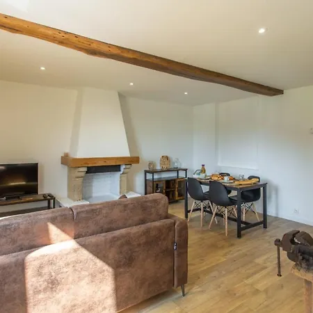 La Venus De Renancourt - Face Au Zenith, Licorne, Megacite Amiens